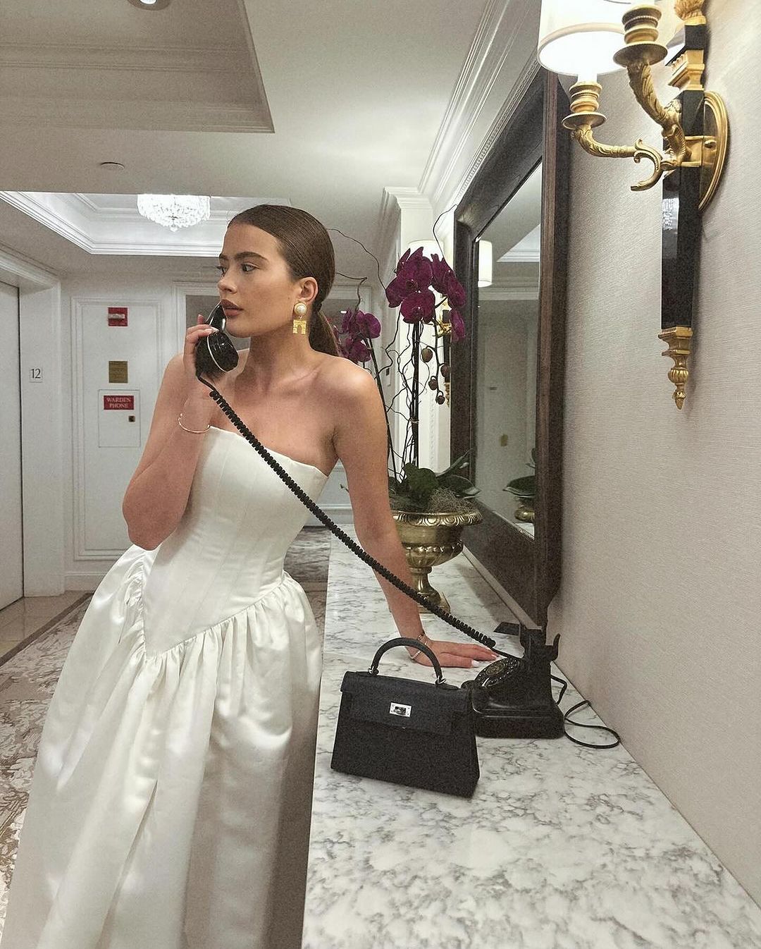 Upgrade your style with the versatile and feminine Maddison Dress. From the ceremony to the after-party, this strapless design effortlessly adapts to your desired look. Elevate your wedding attire with the perfect choice: the Eva Dress, your go-to for both beauty and functionality.