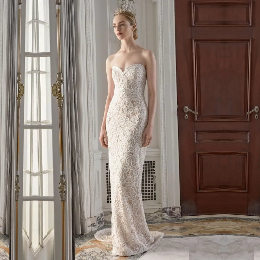 Noelle is the perfect choice for the modern bride who values quality and style.